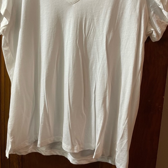 SOLD VS Pink Tee - Picture 2 of 2